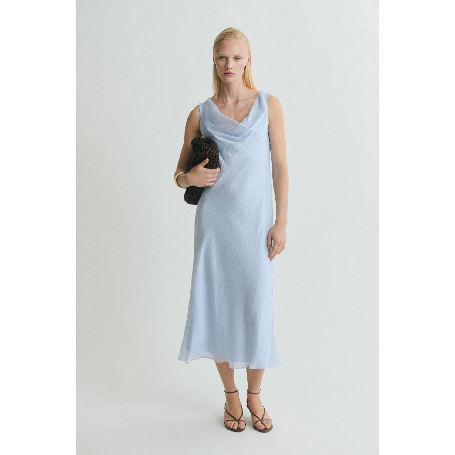 Mango midi jurk lichtblauw