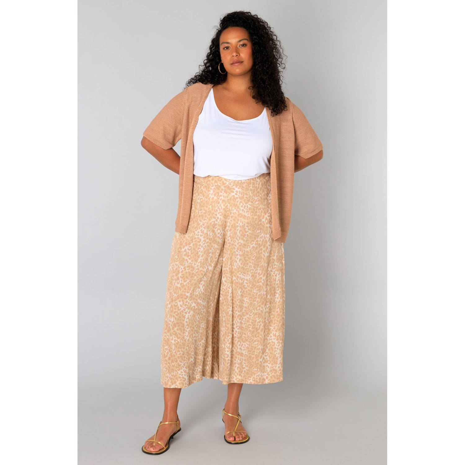 Yesta gebreid vest camel