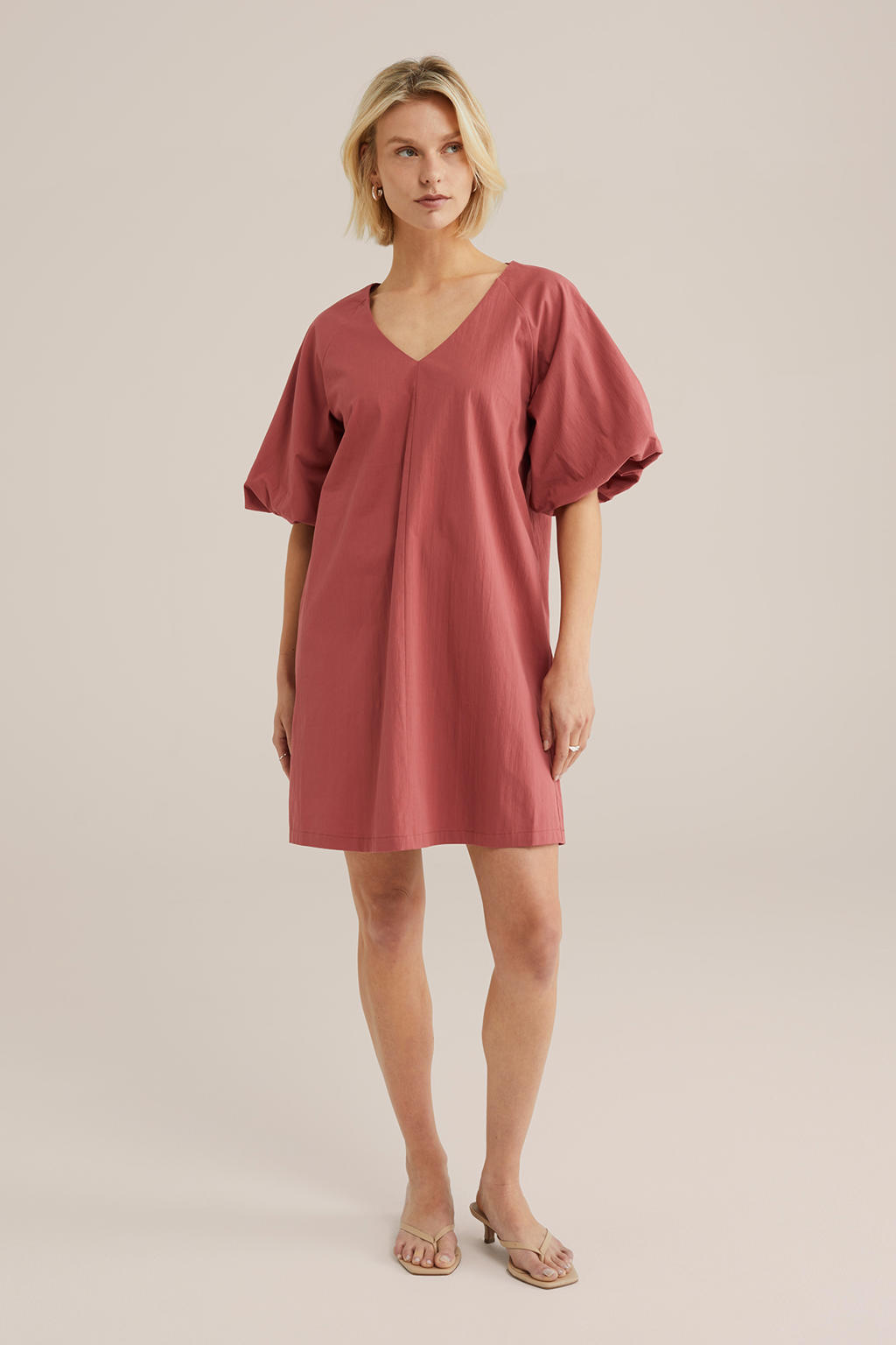 Vrouwen zomerjurk ronde hals driekwart mouwen knielengte effen kleur knoppen losse trui zacht casual ademend dame herfst lente midi-jurk kopen vanaf een prijs van 14
