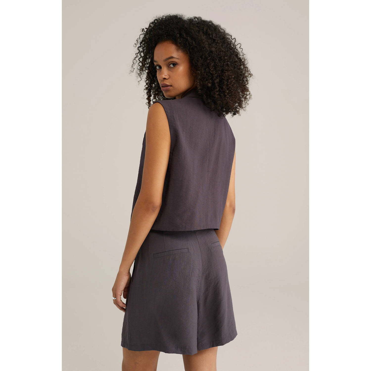 WE Fashion gilet aubergine