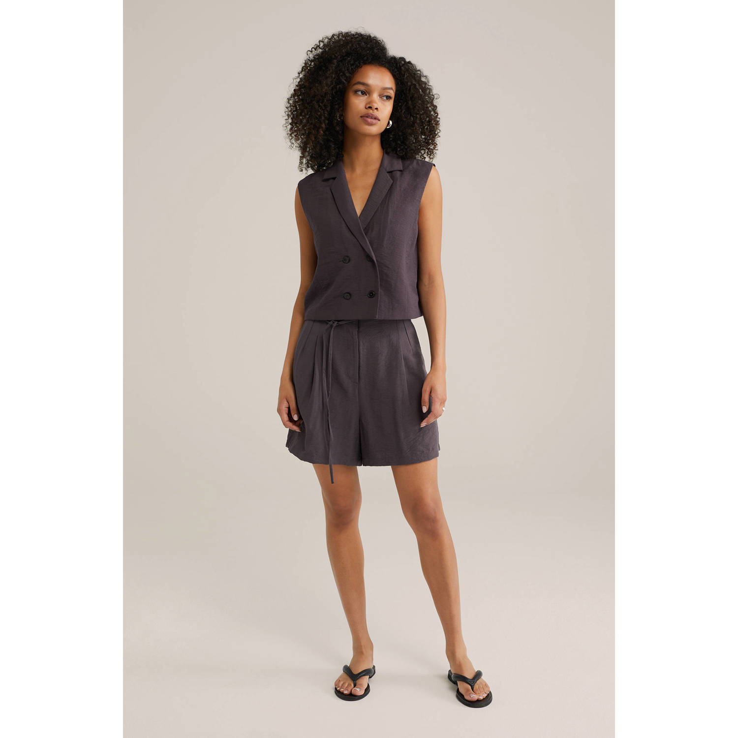 WE Fashion gilet aubergine