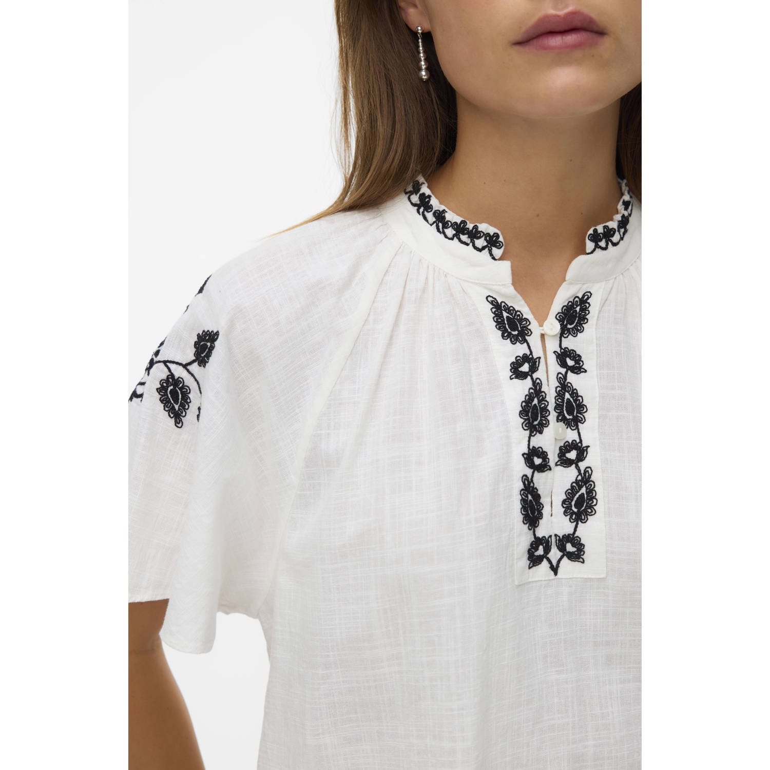VERO MODA top ecru broderie