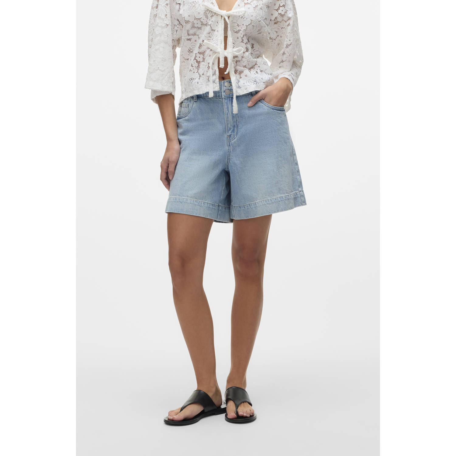 VERO MODA denim rechtvallend regular waist short blauw