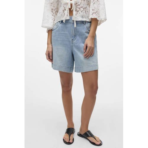 VERO MODA denim rechtvallend regular waist short blauw afbeelding