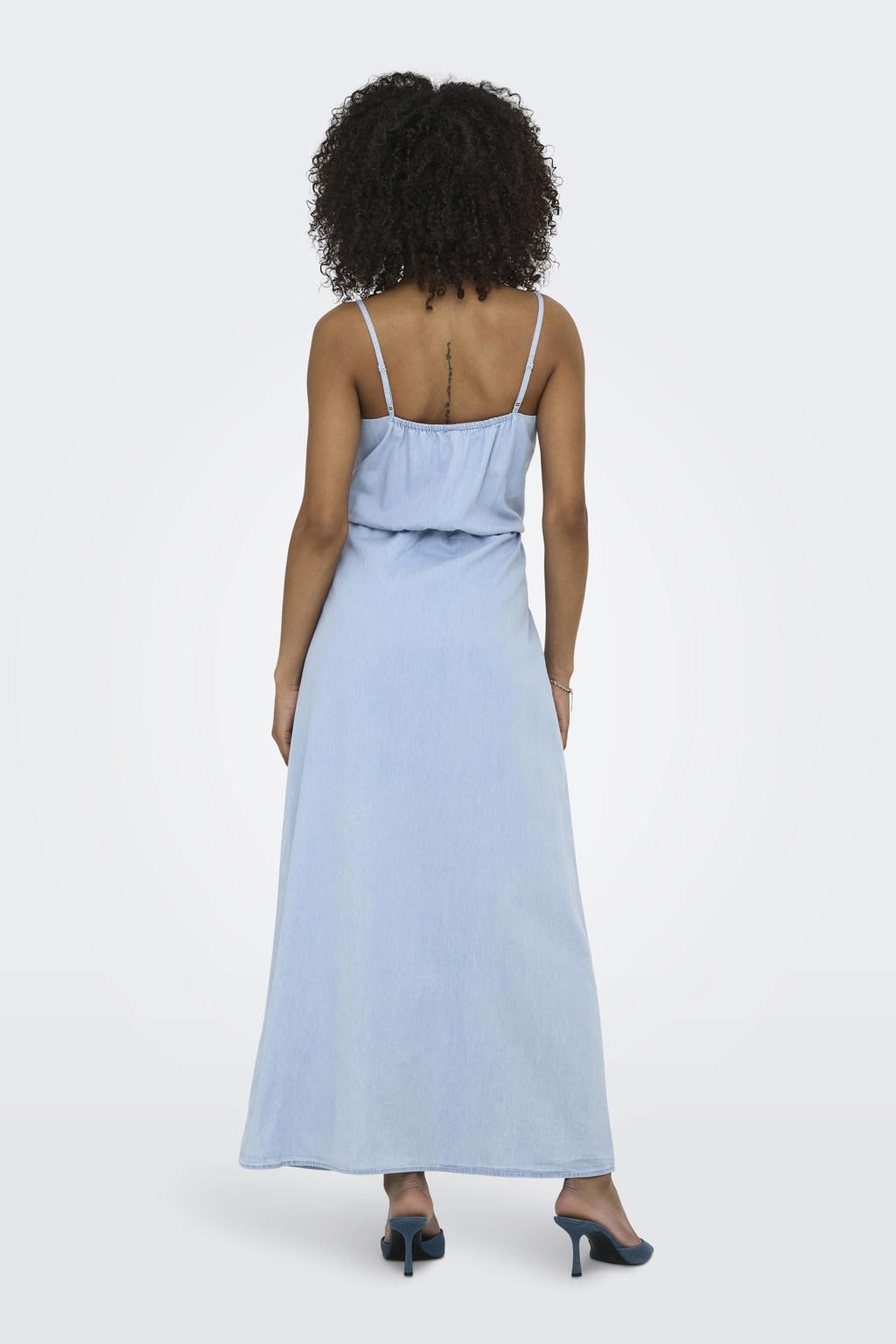 Light blue denim dames ONLY zomerjurk van denim met effen, spaghettibandjes en ronde hals