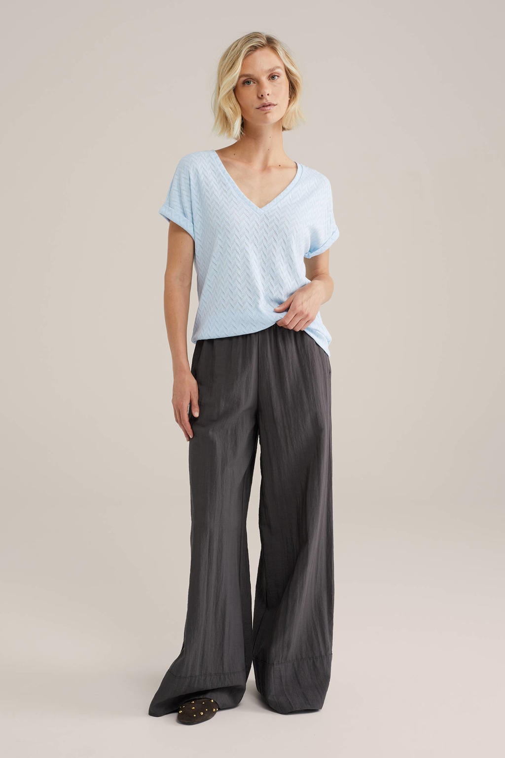 Lichtblauwe dames WE Fashion top van polyester met effen, korte mouwen en V-hals