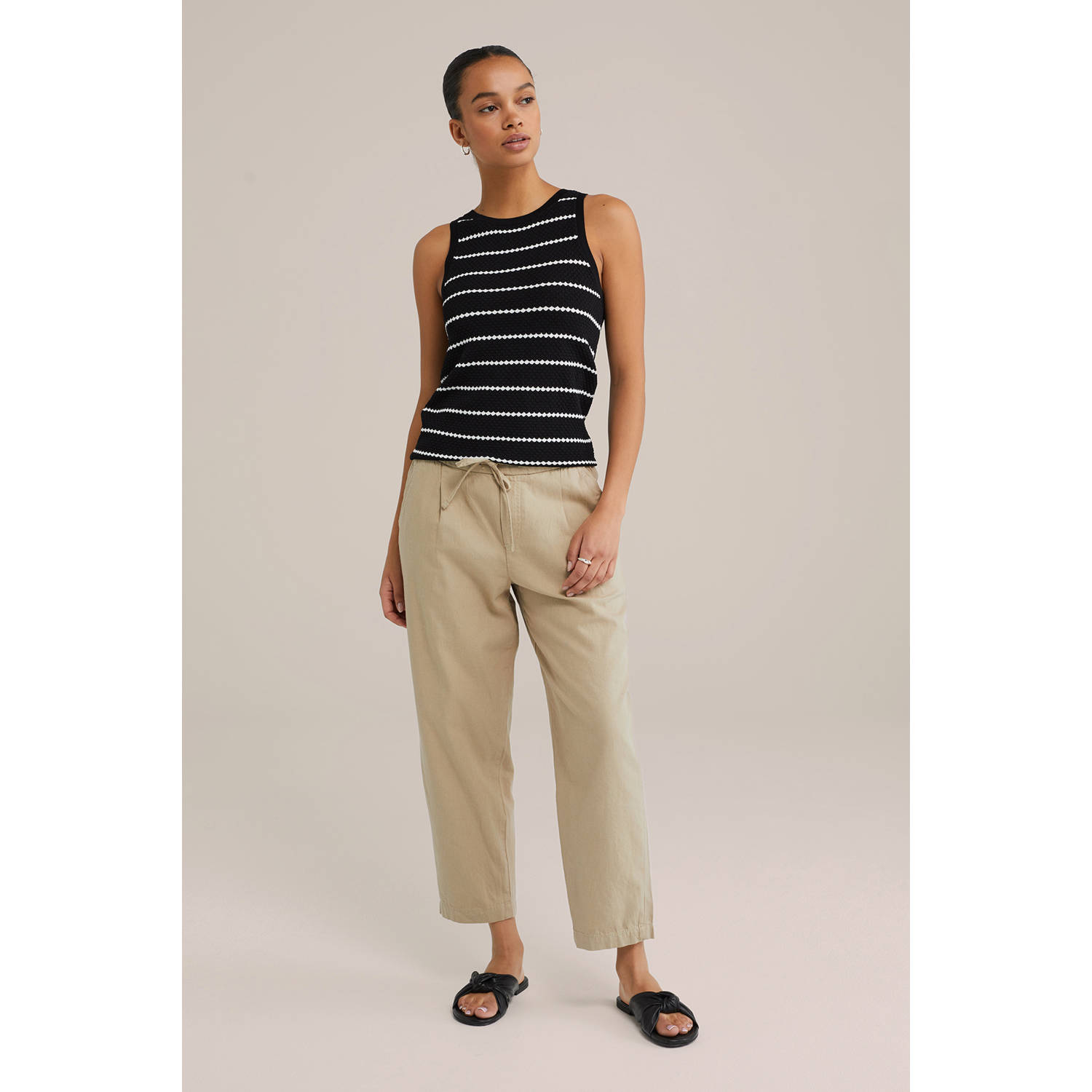 WE Fashion mouwloze top zwart gebreid