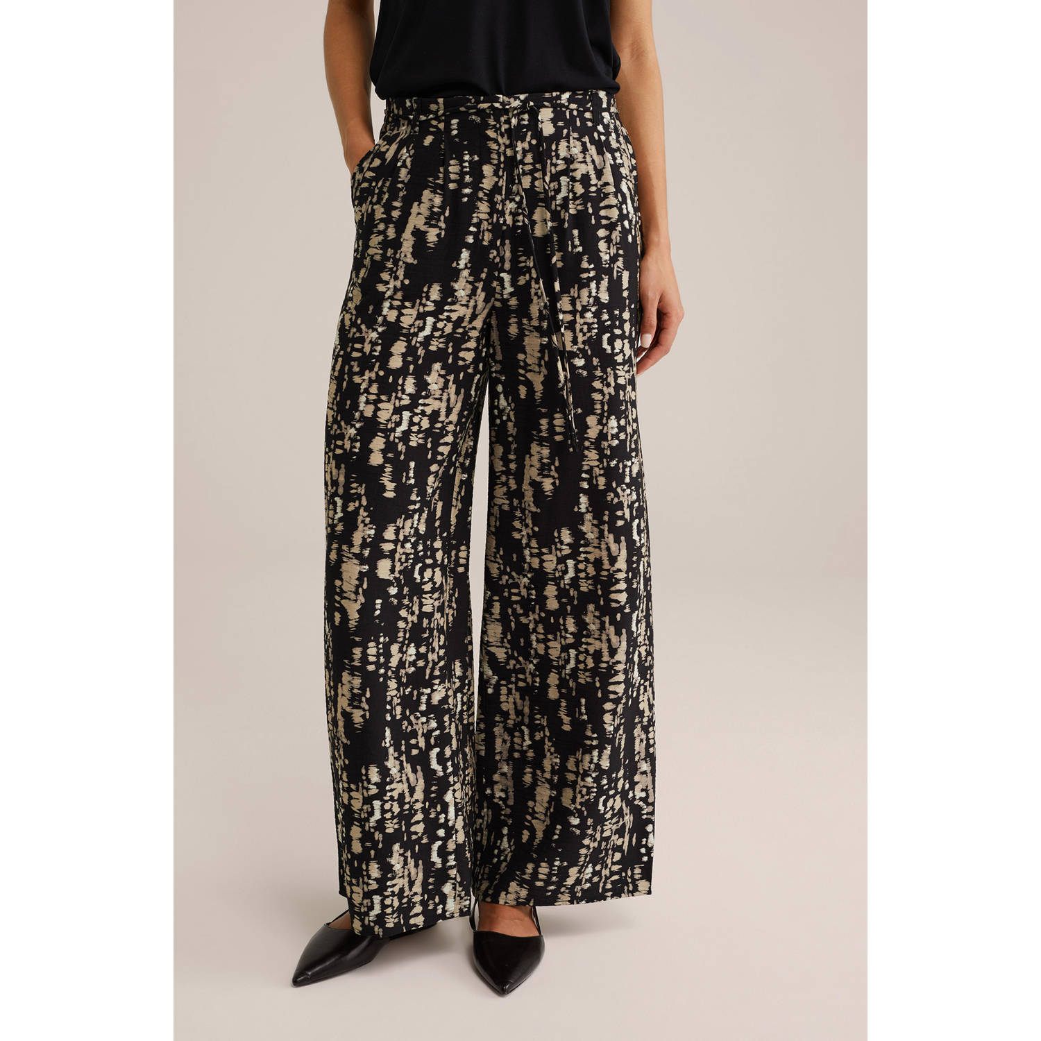 WE Fashion regular waist broek zwart