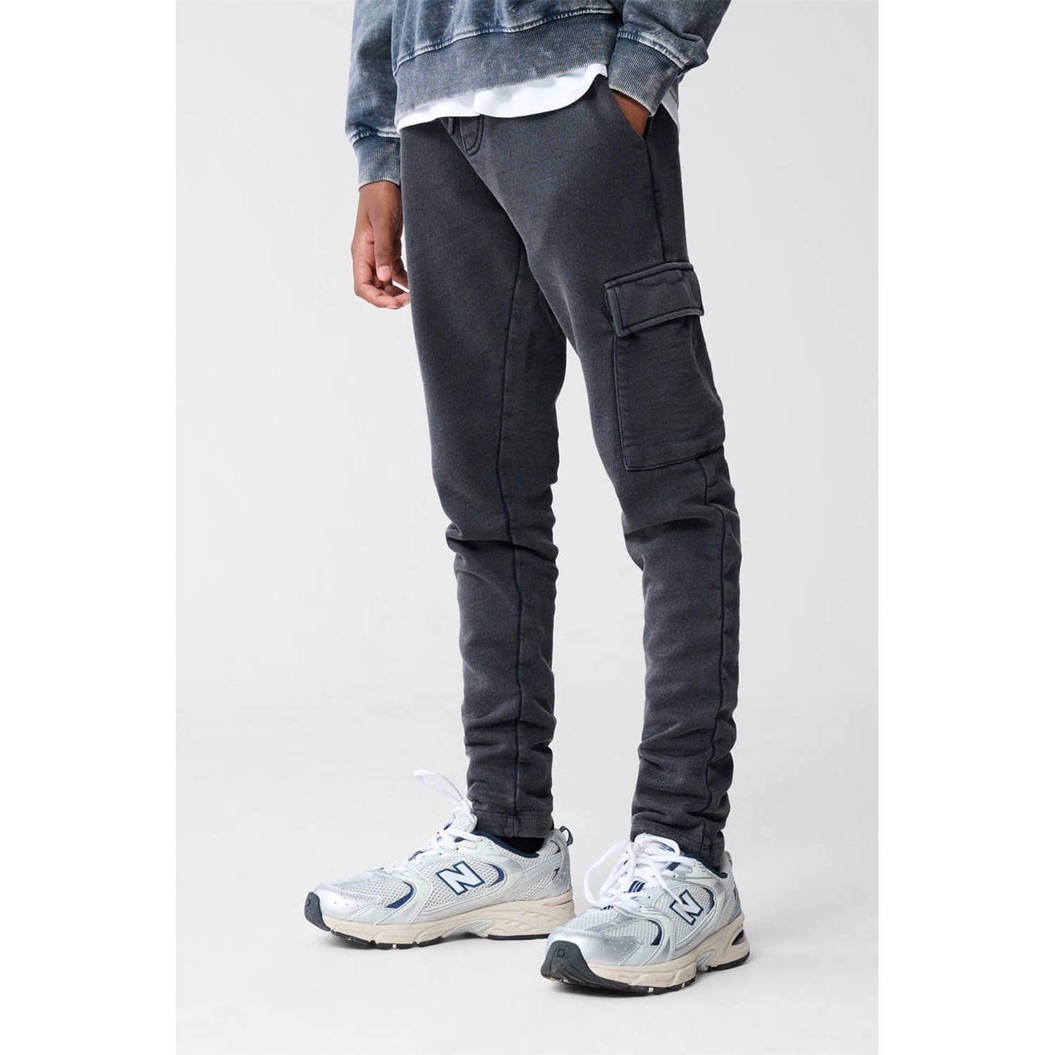 Shoeby regular cargo broek antraciet