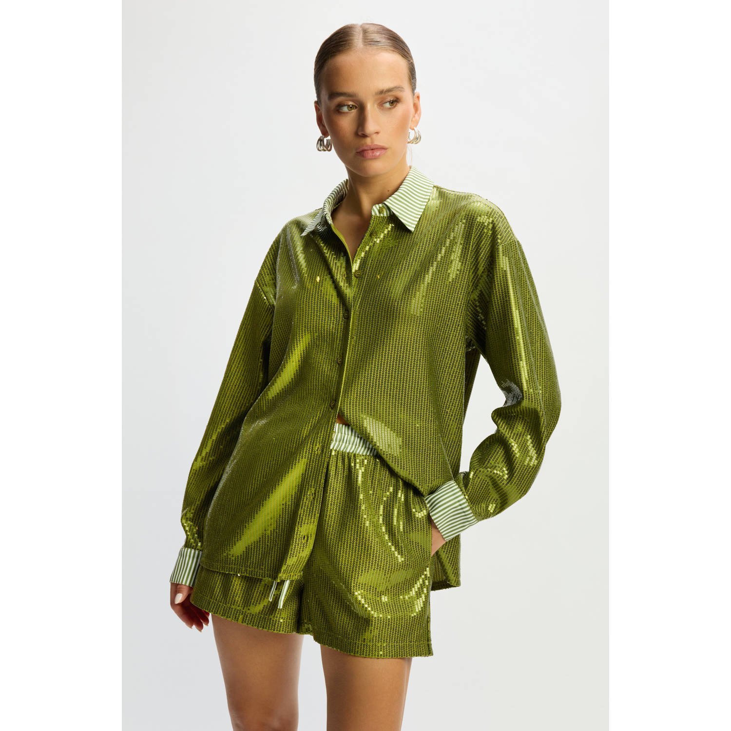 Refined Department wide leg regular waist casual short groen met pailletten