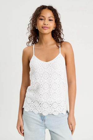 mouwloze top wit crochet