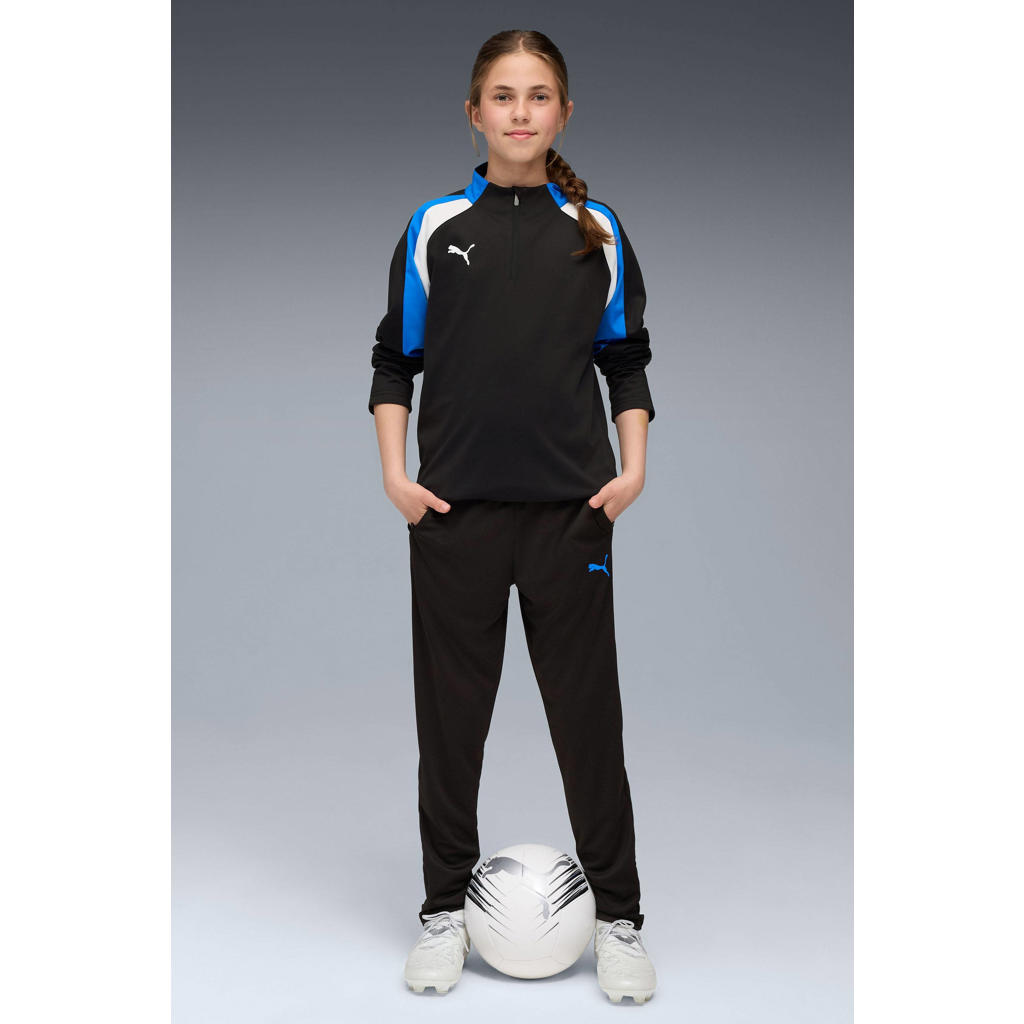 Zwart, wit en blauwe jongens en meisjes Puma voetbalshirt van polyester met meerkleurige print, lange mouwen, opstaande kraag en halve rits