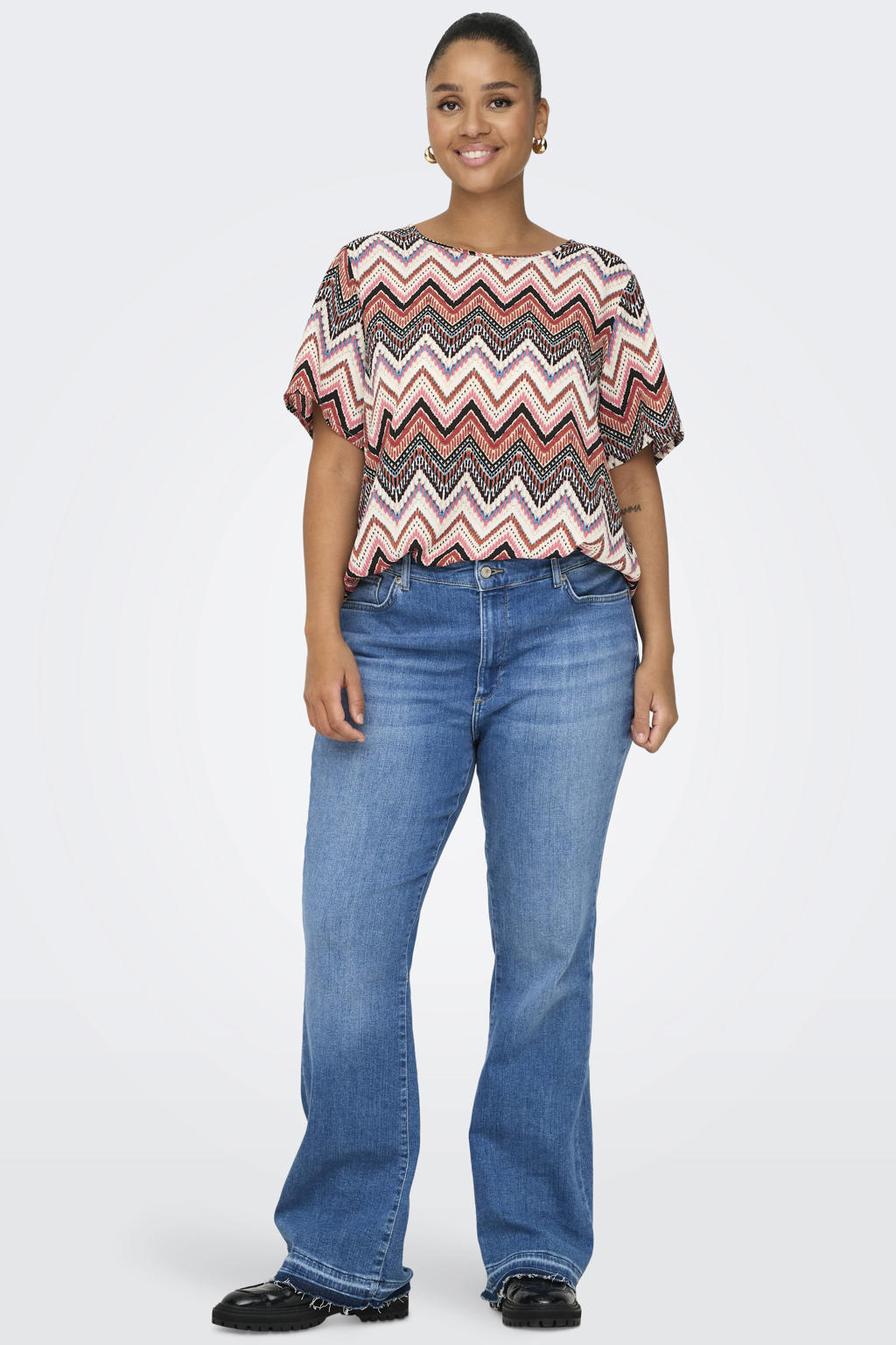 Multikleurige dames ONLY CARMAKOMA top van polyester met korte mouwen, ronde hals en geweven detail