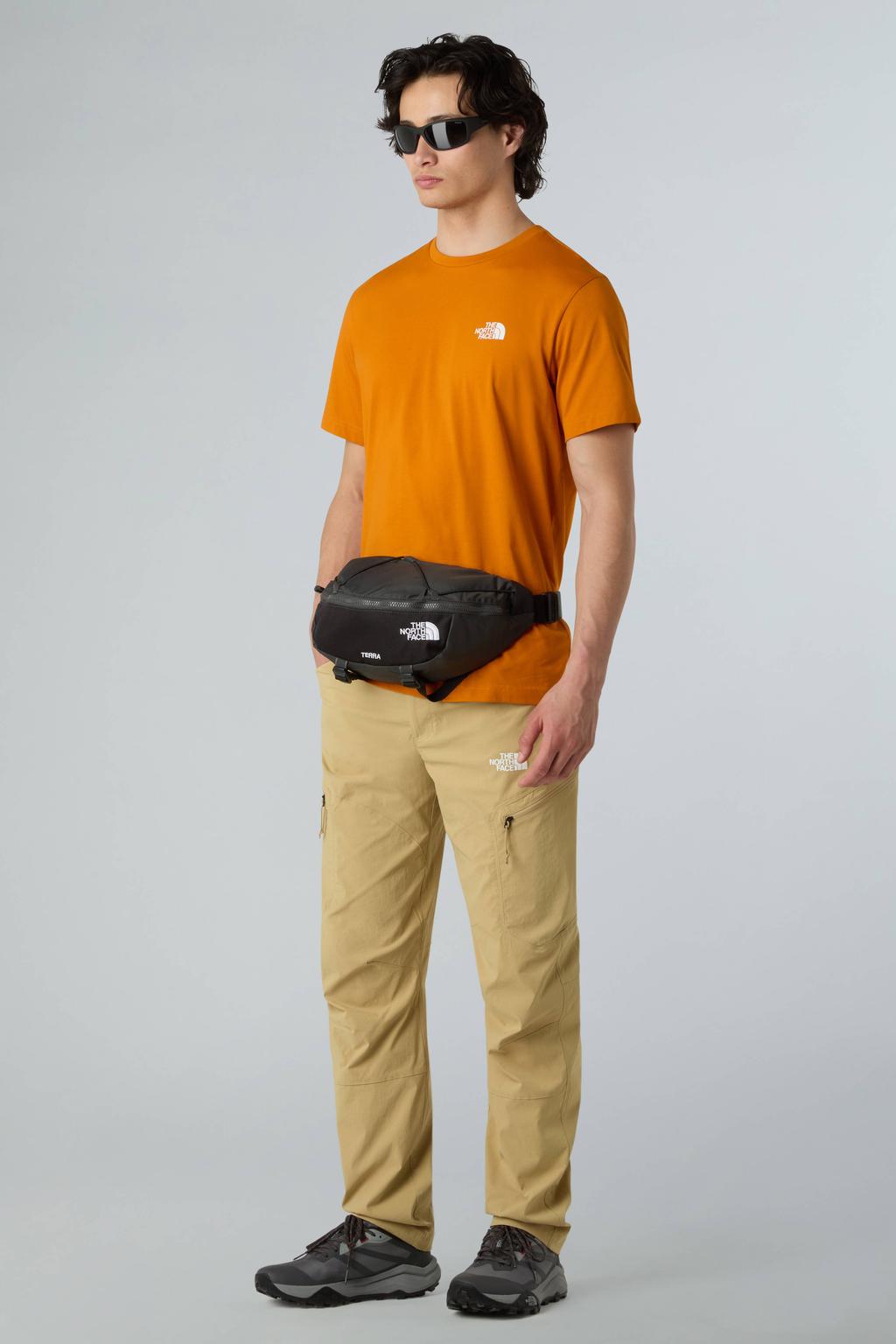 Donker oranje heren The North Face T-shirt Simple Dome van katoen met logo dessin, korte mouwen en ronde hals