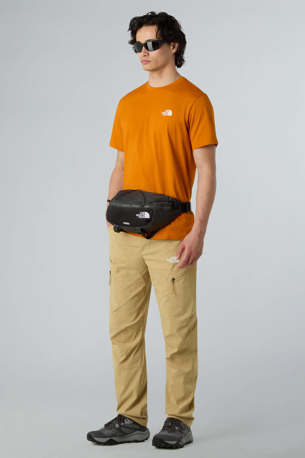 Donker oranje heren The North Face T-shirt Simple Dome van katoen met logo dessin, korte mouwen en ronde hals