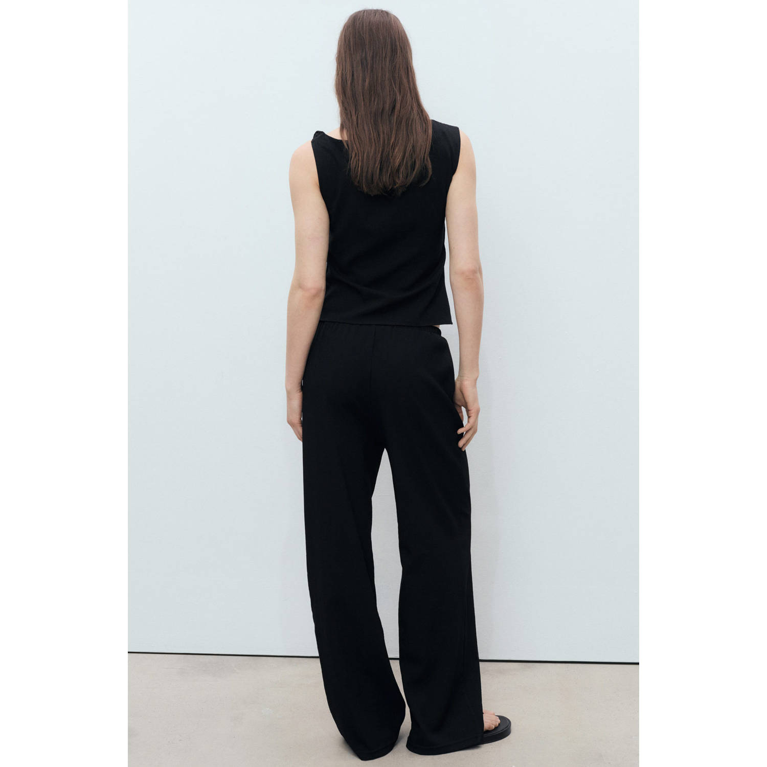 Mango wide leg regular waist broek zwart