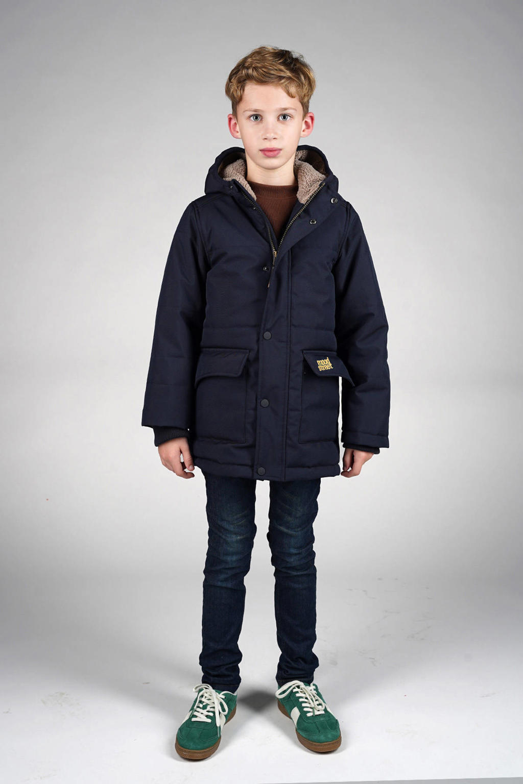 Marineblauw jongens Moodstreet parka blauw van polyester met effen, lange mouwen, capuchon, rits- en drukknoopsluiting en geribde boorden