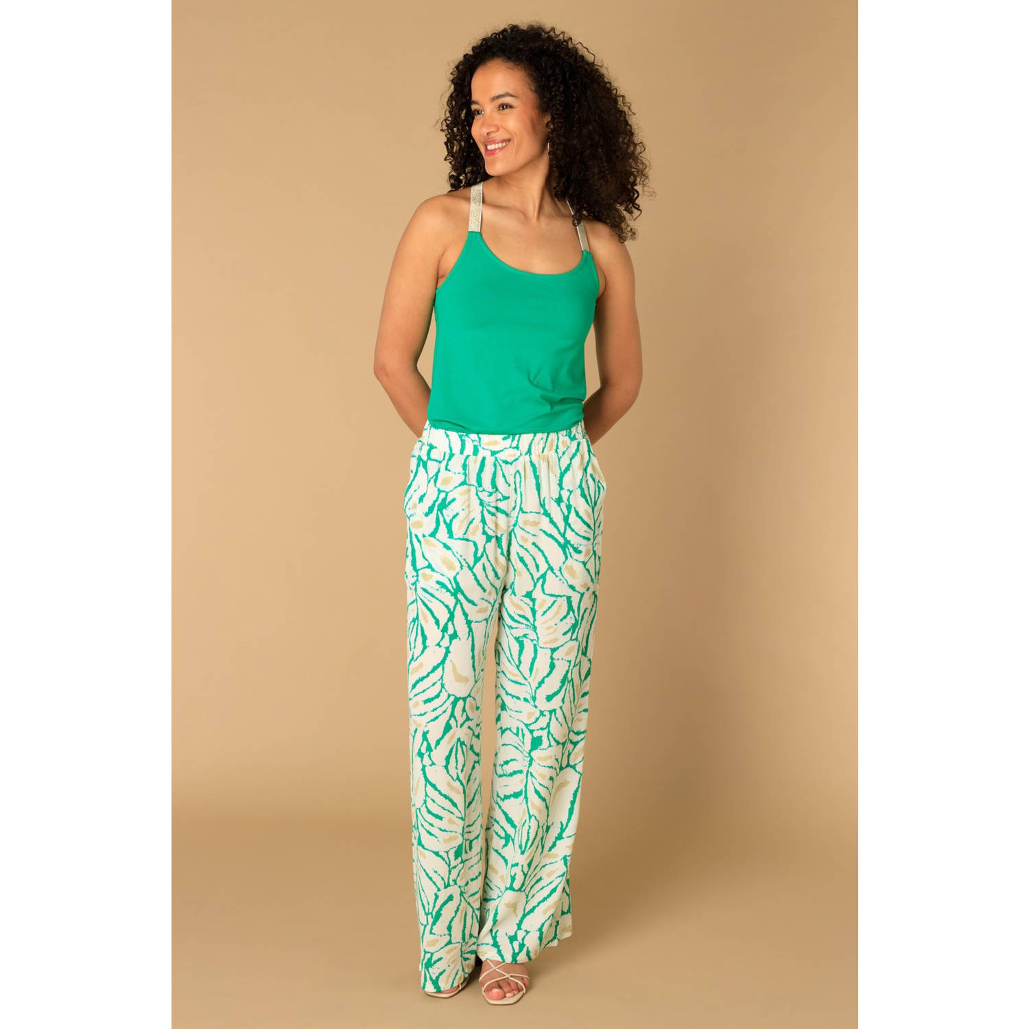 Ivy Beau mouwloze top groen met glitter