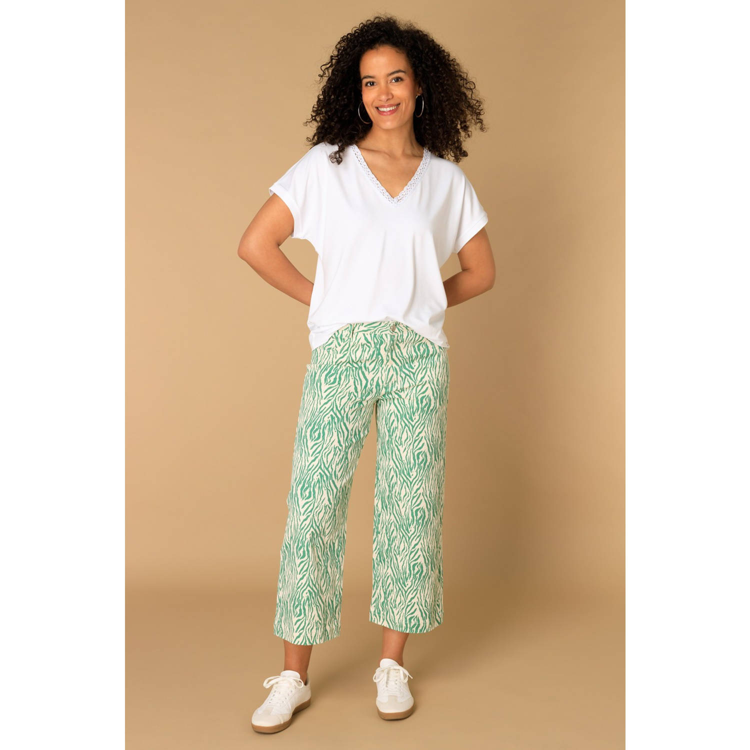 Ivy Beau top wit