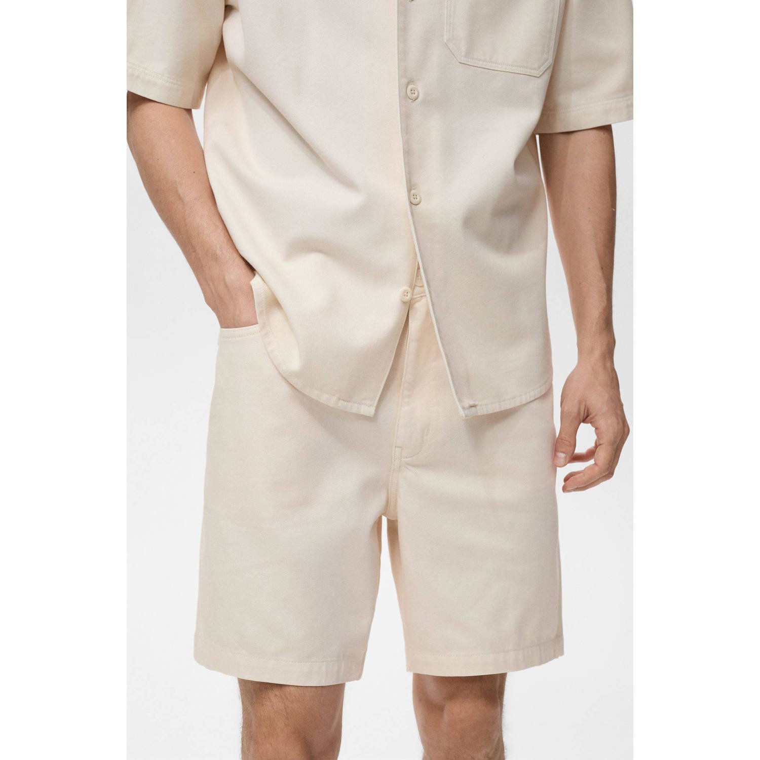 Mango Man straight chino short ecru