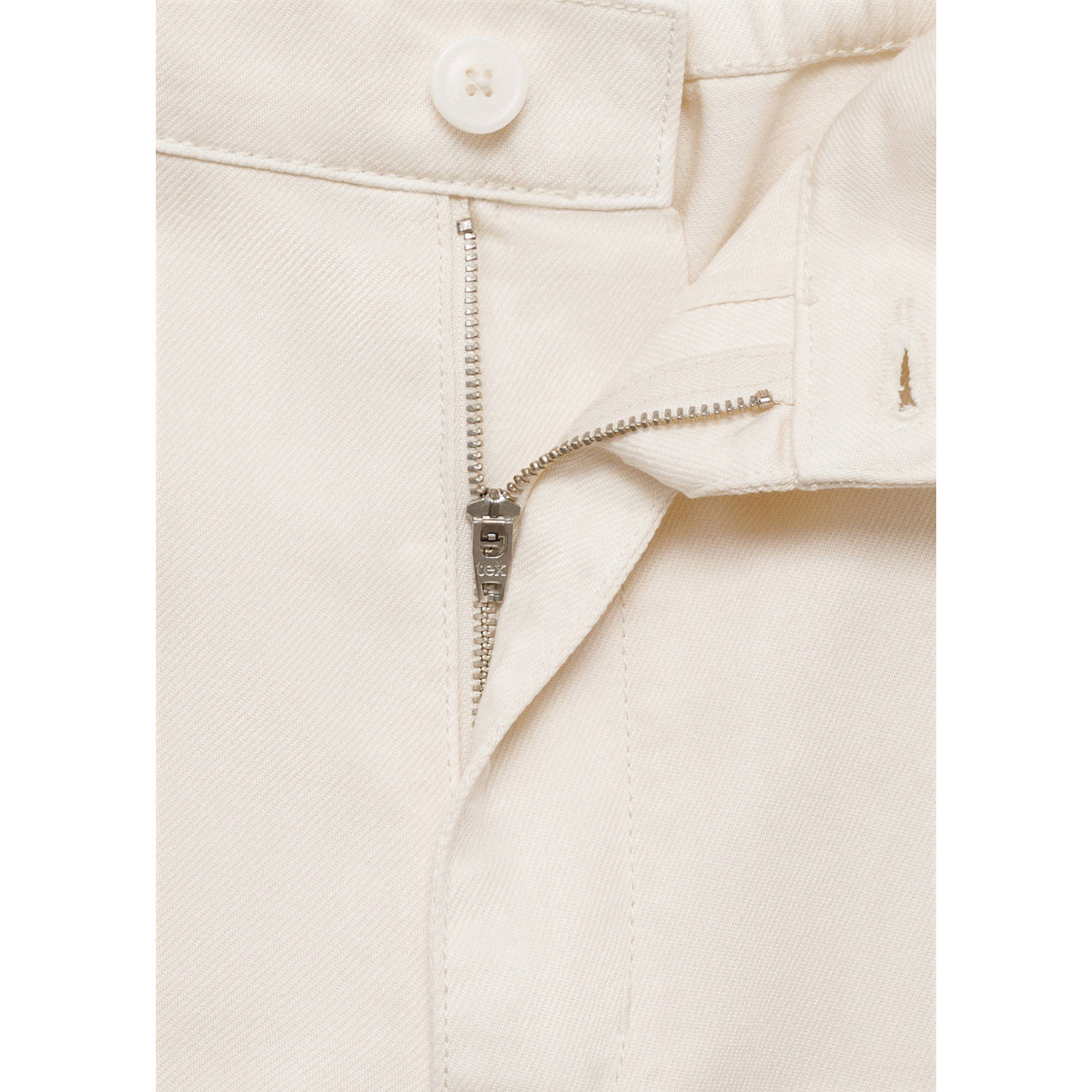 Mango Man straight chino short ecru