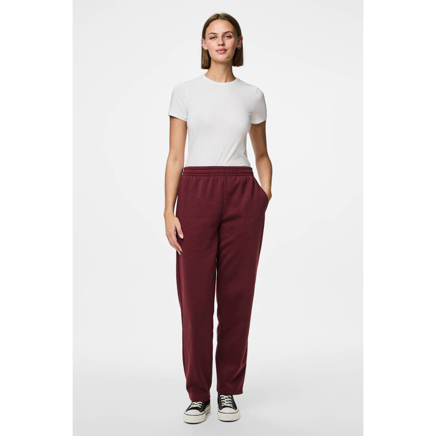 PIECES sweatpants PCCHILLI donkerrood