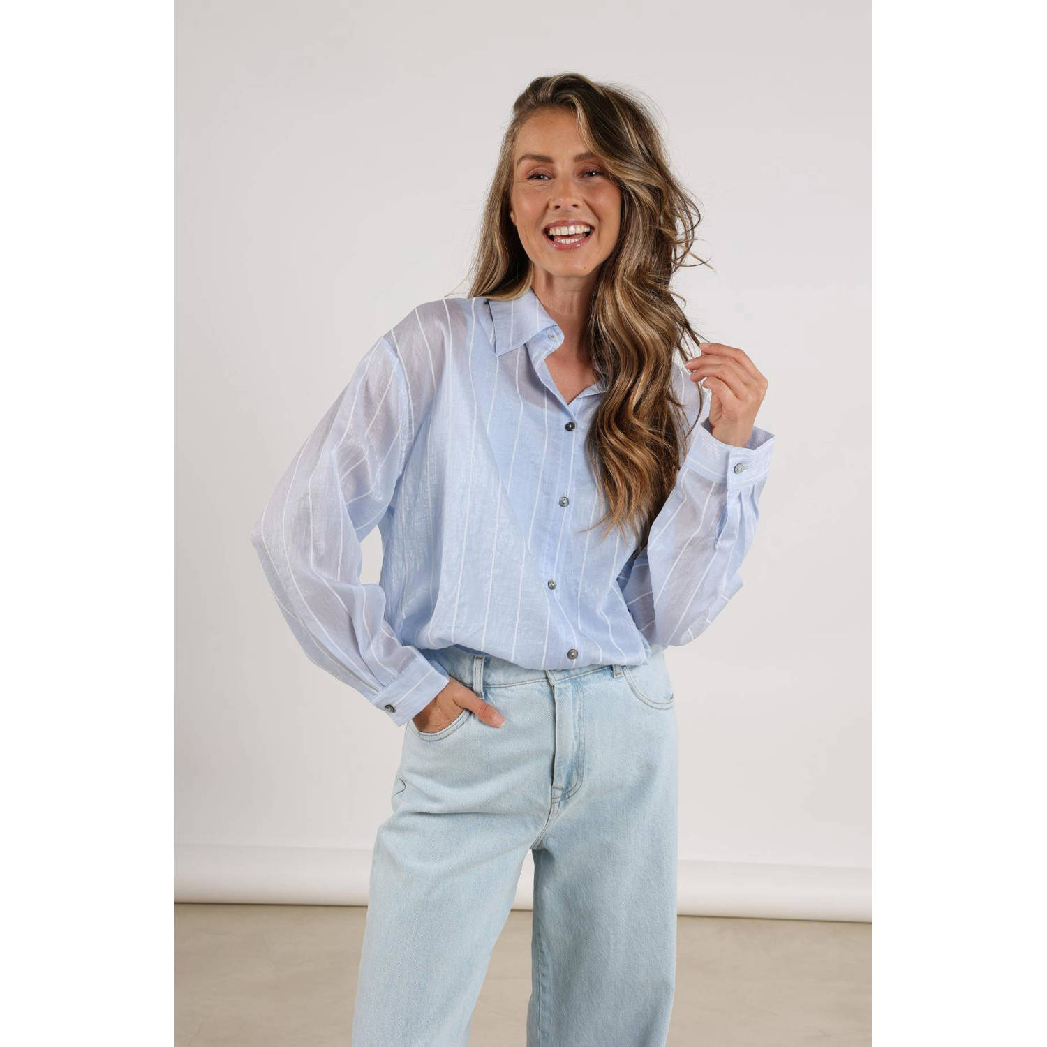 NUKUS blouse lichtblauw