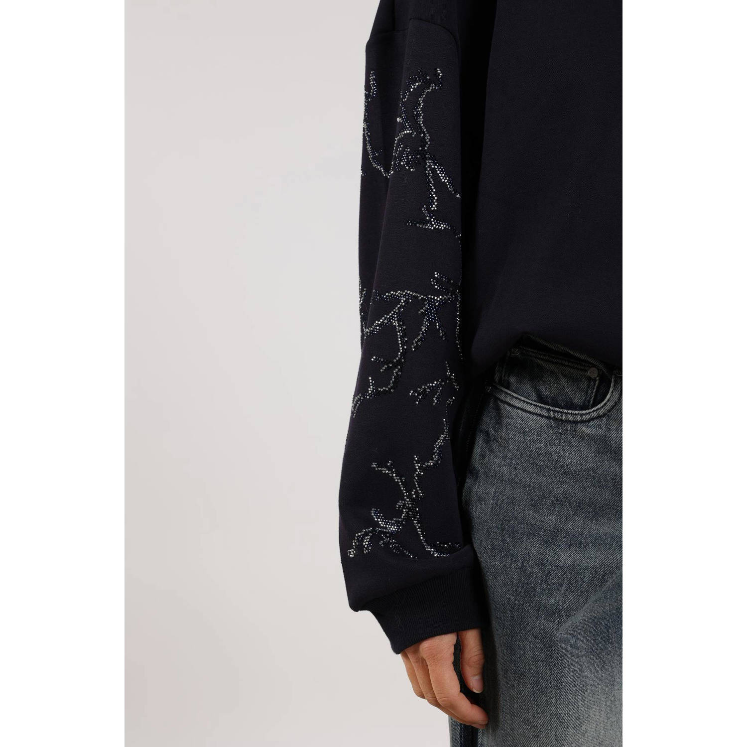 NUKUS sweater donkerblauw met glitter
