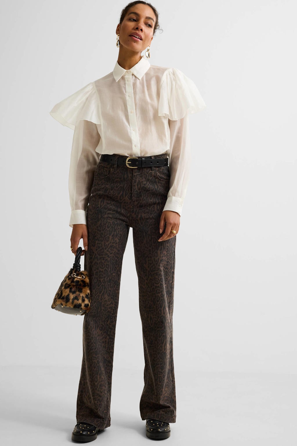 Witte dames Ruby blouse van polyester met effen, lange mouwen, klassieke kraag, knoopsluiting en ruches