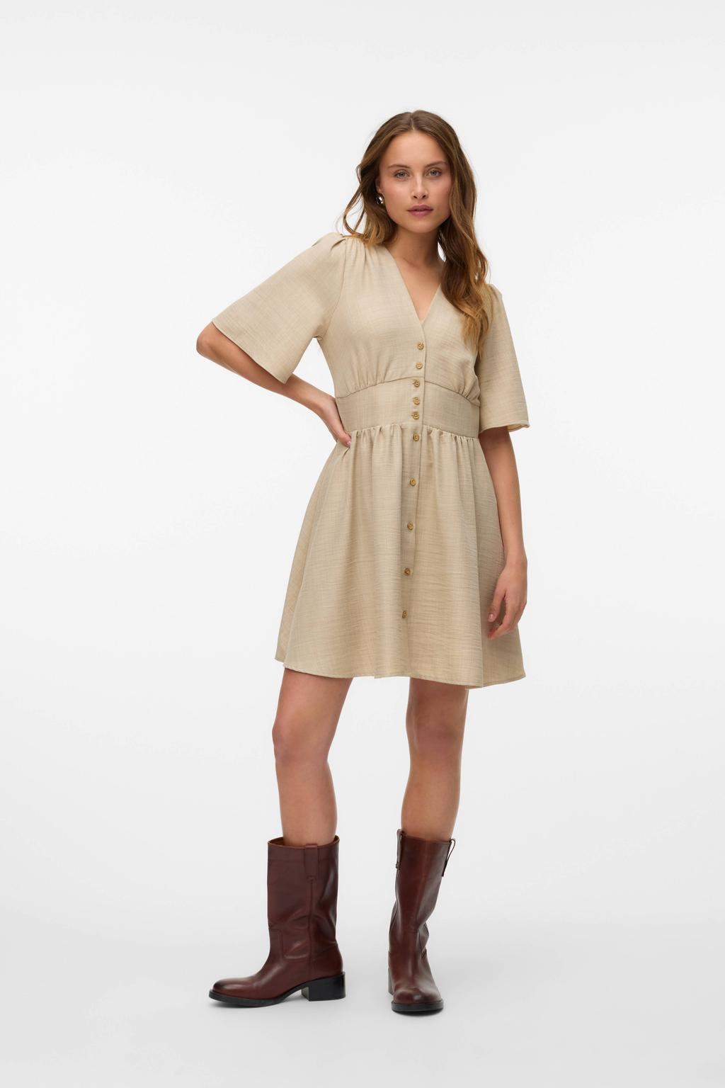 Taupe dames VERO MODA korte jurk van polyester met effen, korte mouwen, V-hals, knoopsluiting en geweven detail