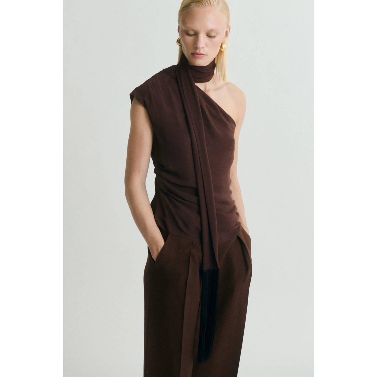 Mango straight regular waist broek donkerbruin