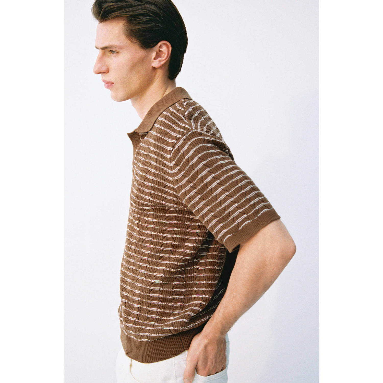 Mango Man regular polo met ingebreid patroon bruin