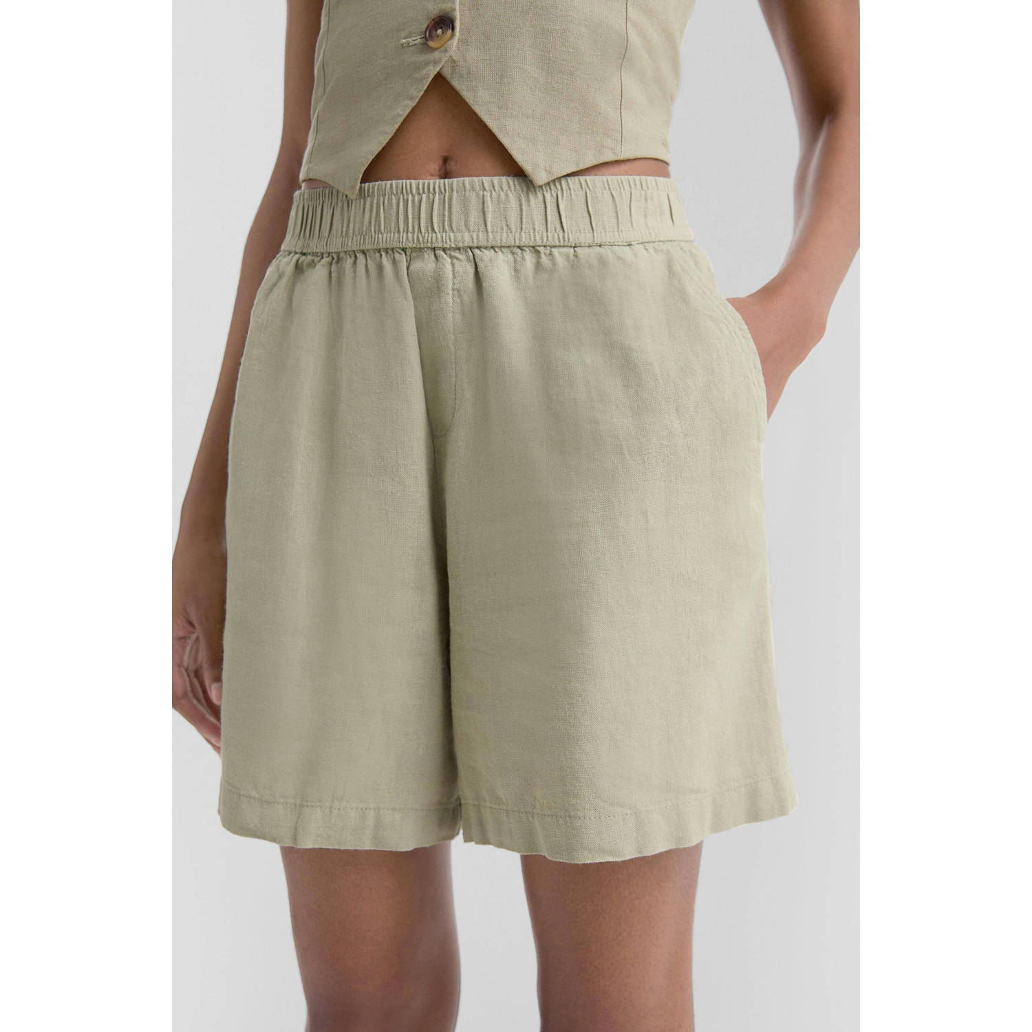 Q S by s.Oliver linnen regular waist casual short lichtgroen