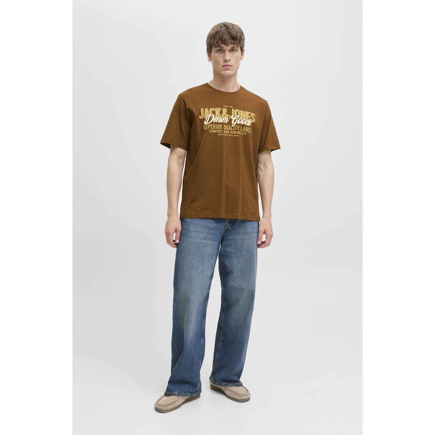 JACK & JONES ESSENTIALS T-shirt bruin