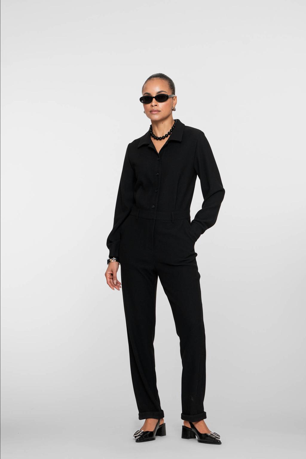 Geisha jumpsuit zwart aansluitend