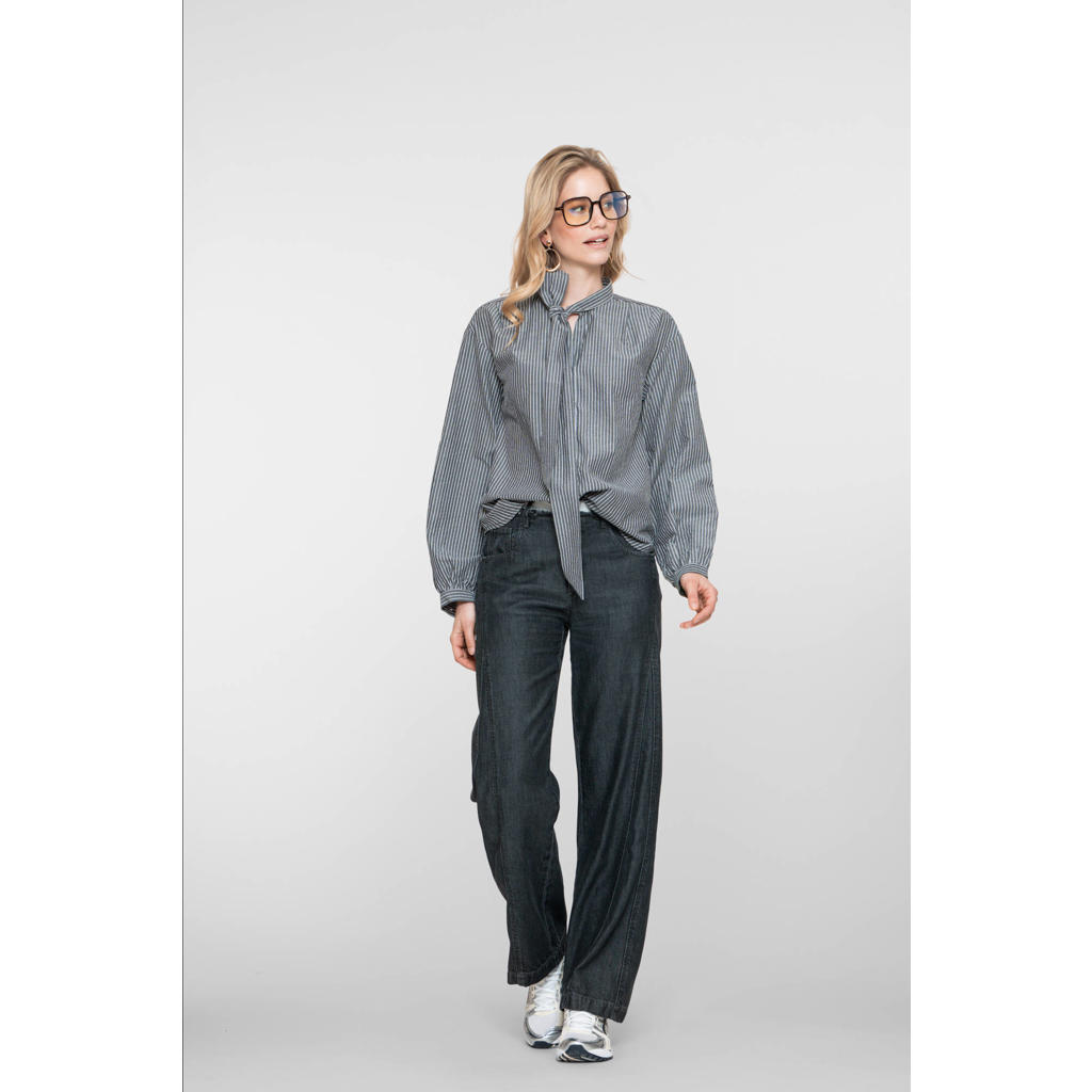Grijs en witte dames Geisha gestreepte blouse van polyester met lange mouwen, klassieke kraag en knoopsluiting