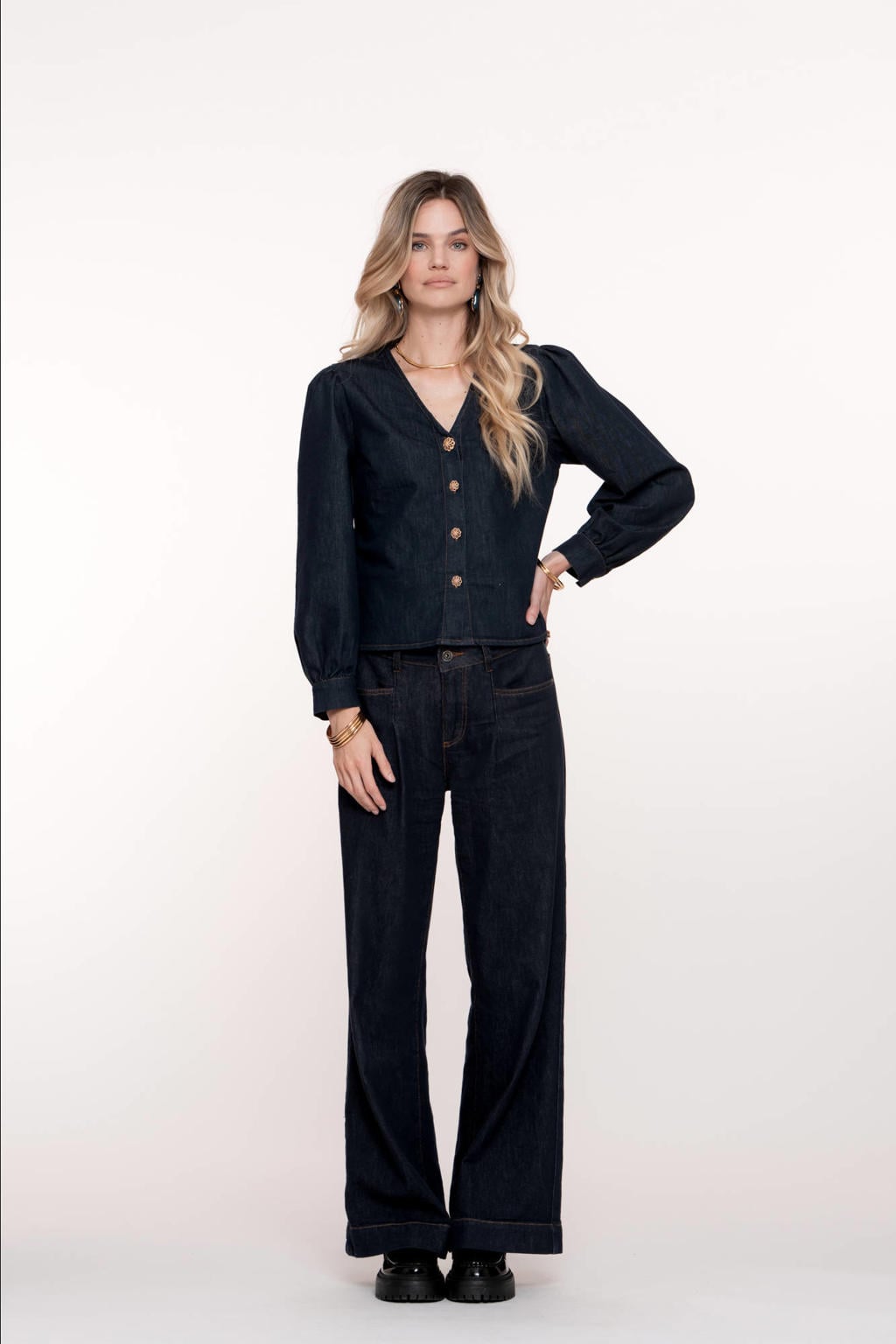 Dark blue denim dames Geisha blouse dark blue van katoen met effen, lange mouwen, V-hals en knoopsluiting