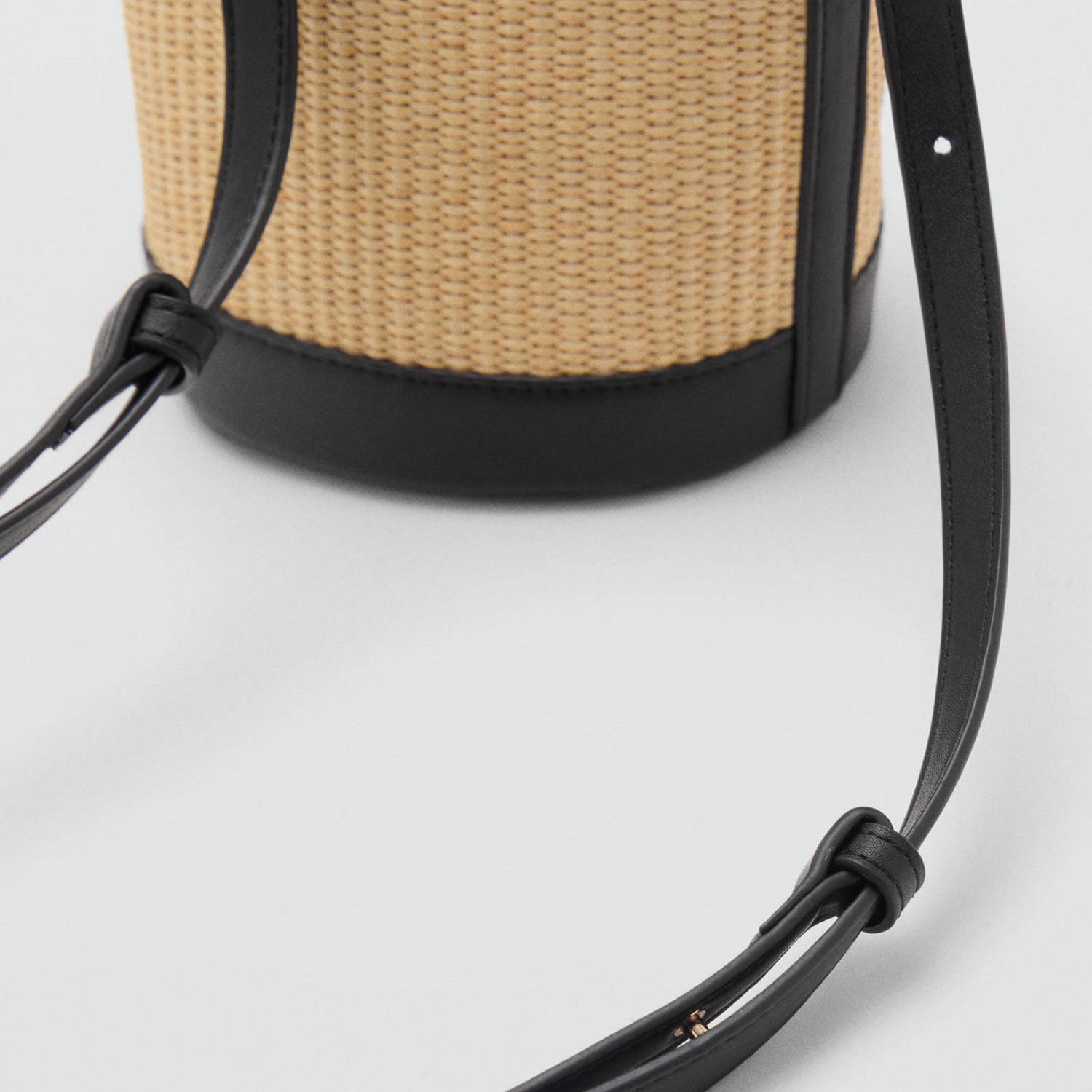 Mango crossbody tas naturel zwart