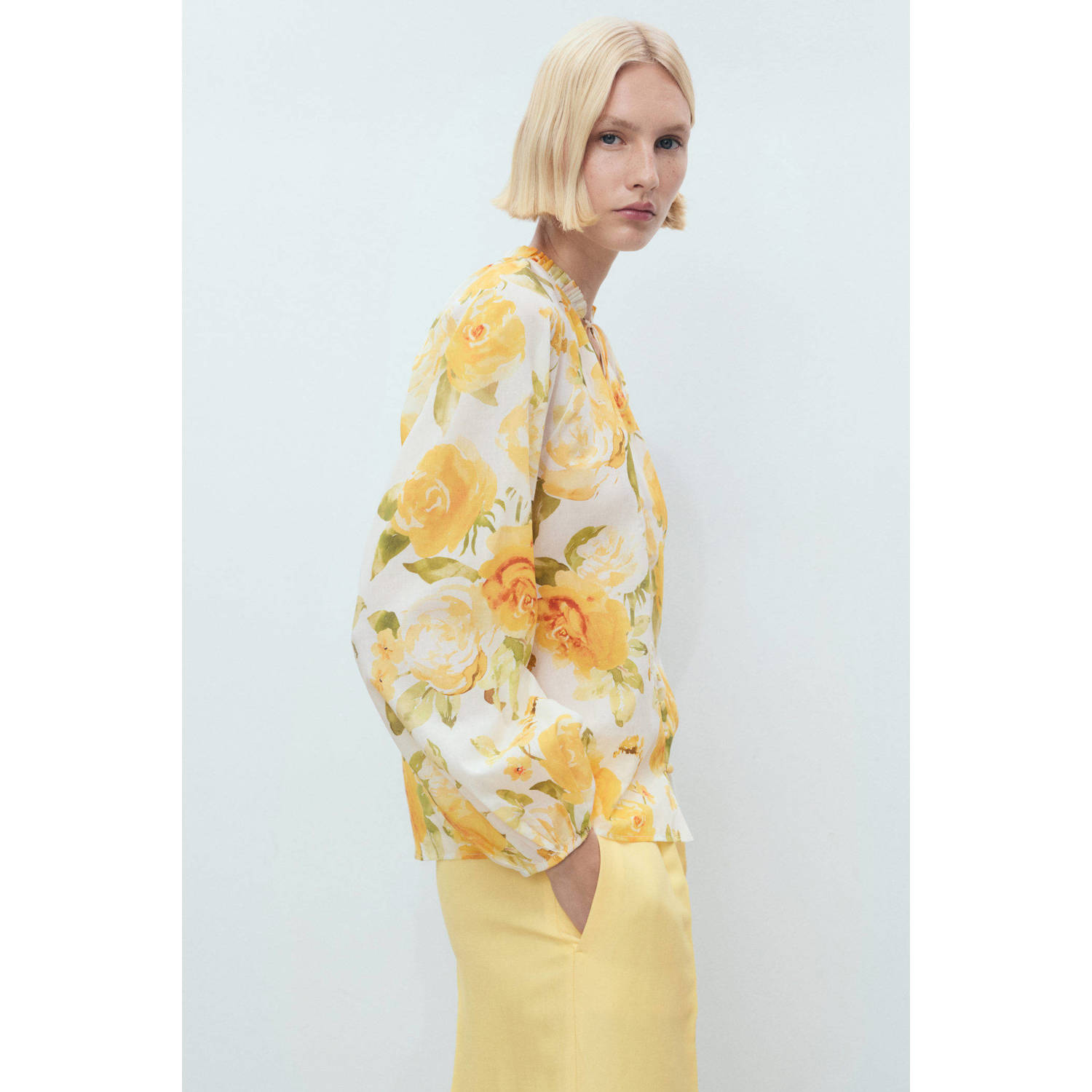 Mango blouse lichtgeel