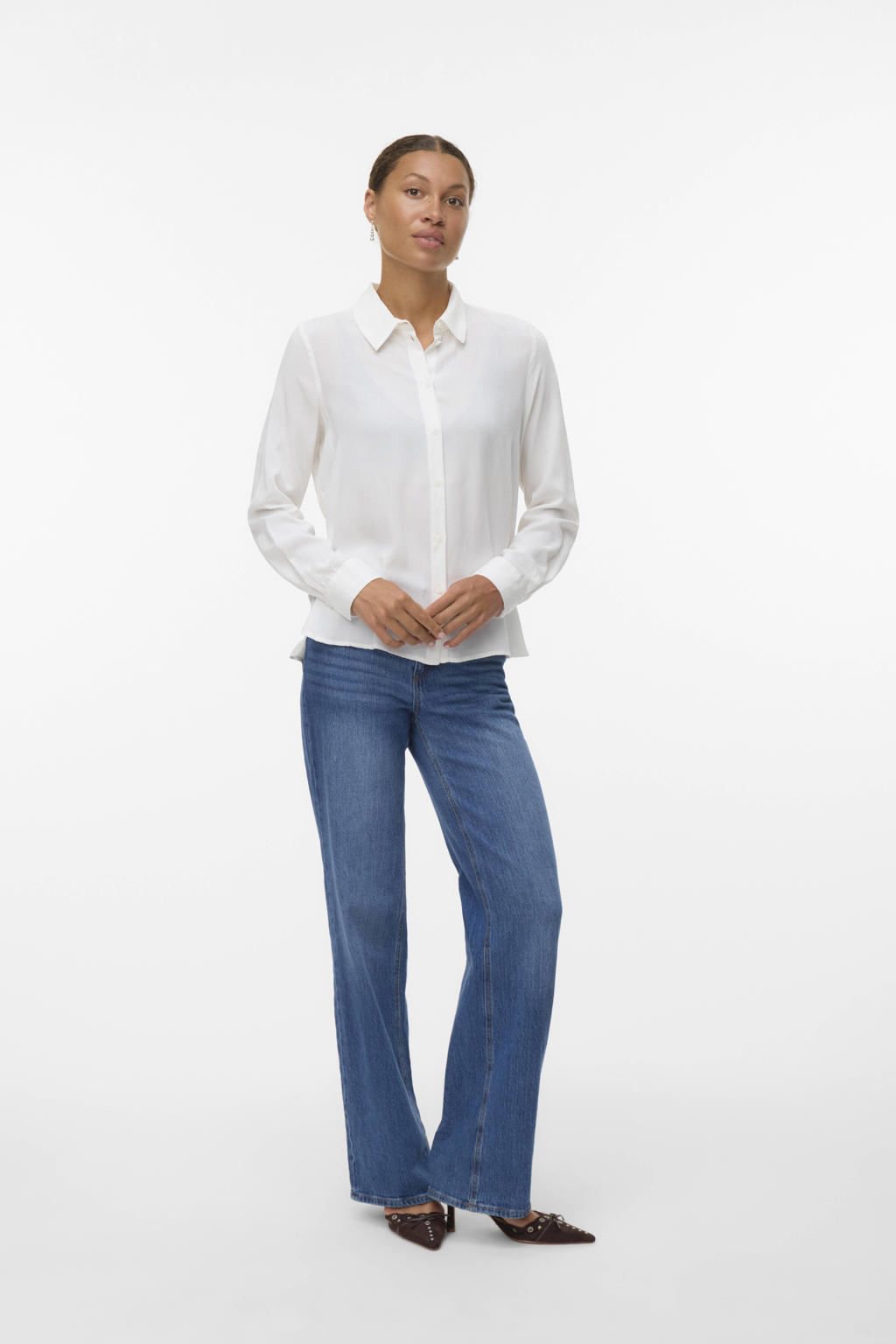 Witte dames VERO MODA blouse van viscose met effen, lange mouwen, klassieke kraag, knoopsluiting en geweven detail