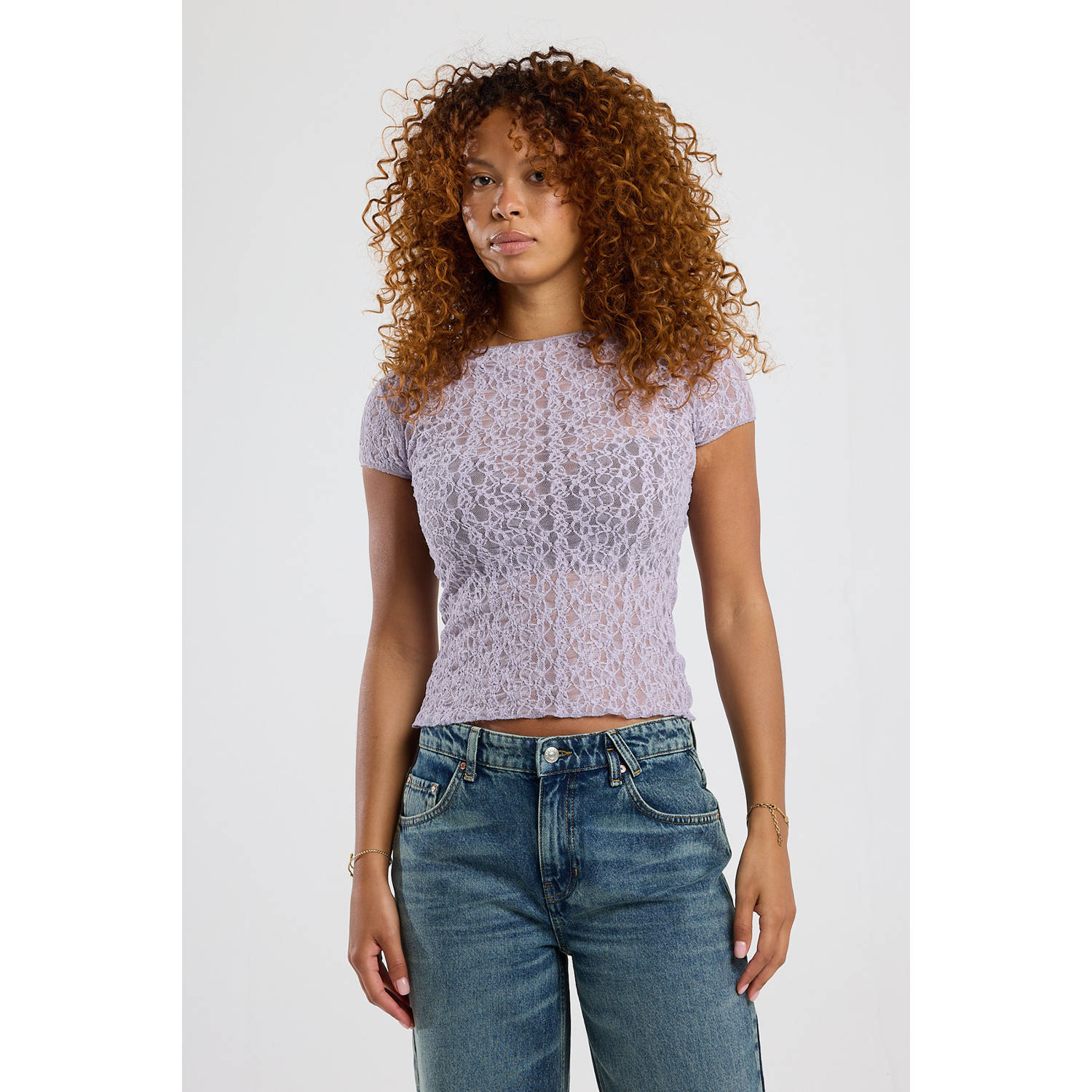 America Today top lila