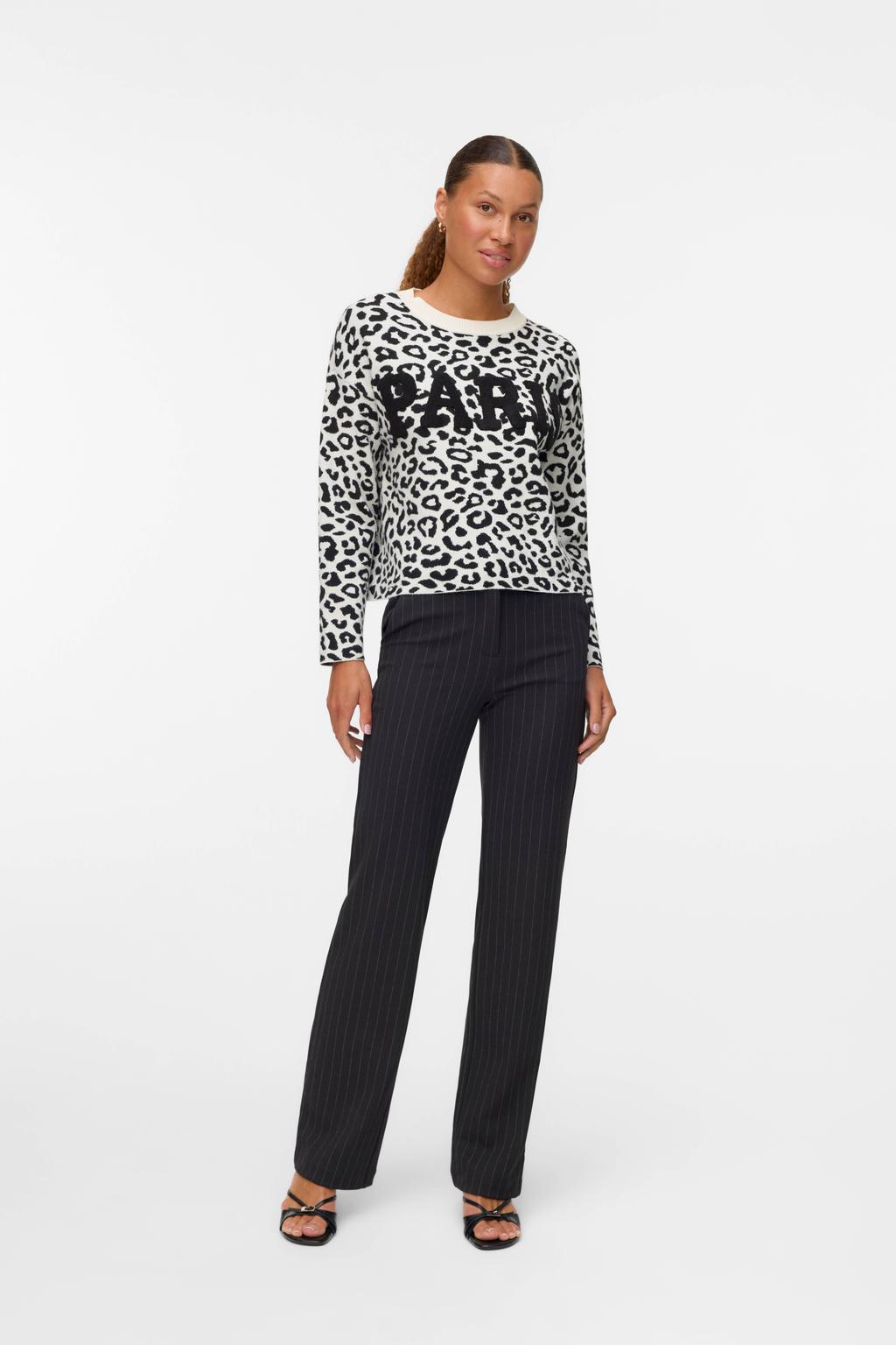 Grijs en ecru dames VERO MODA gebreide trui van viscose met tekst print, lange mouwen en ronde hals