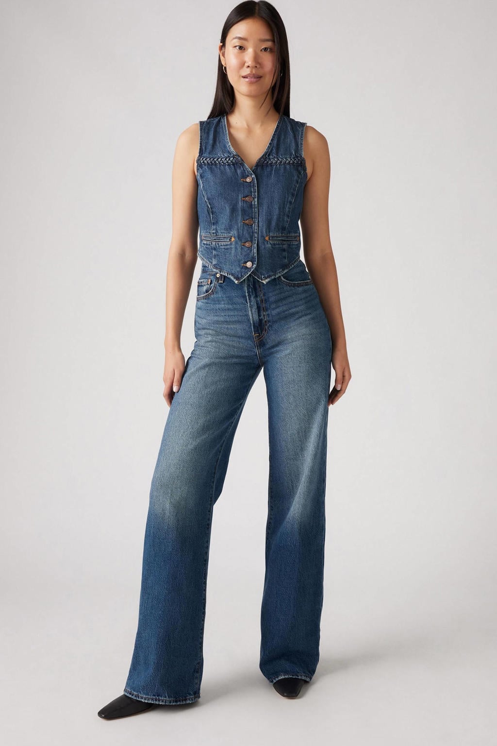 Medium blue denim dames Levi's high waist wide leg jeans van denim met rits- en drukknoopsluiting en effen