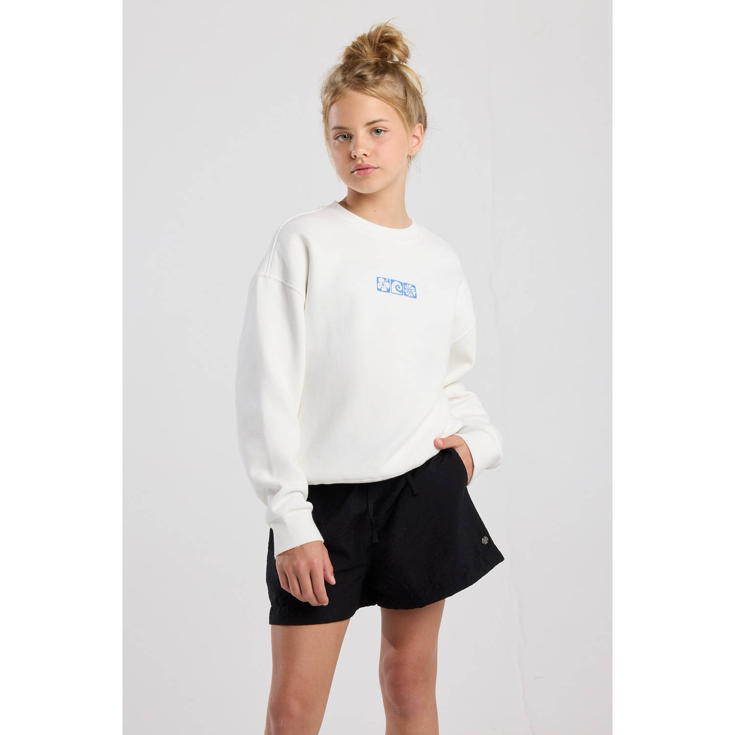 America Today sweater wit