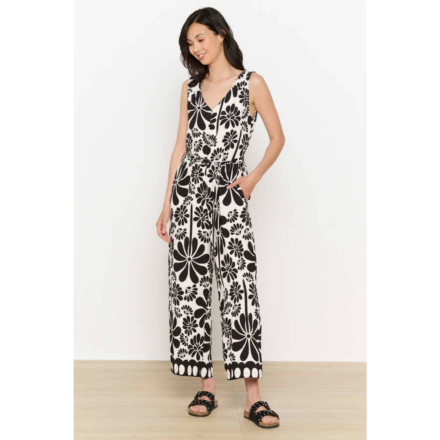 LOLALIZA zwart jumpsuit