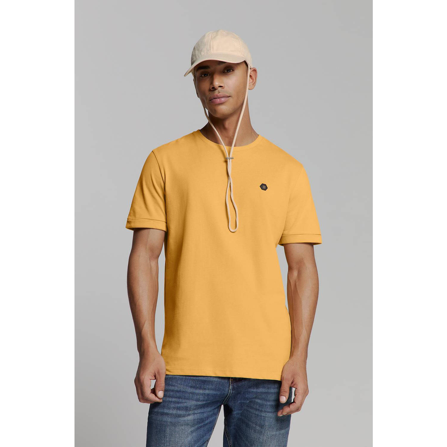 No Excess T-shirt geel