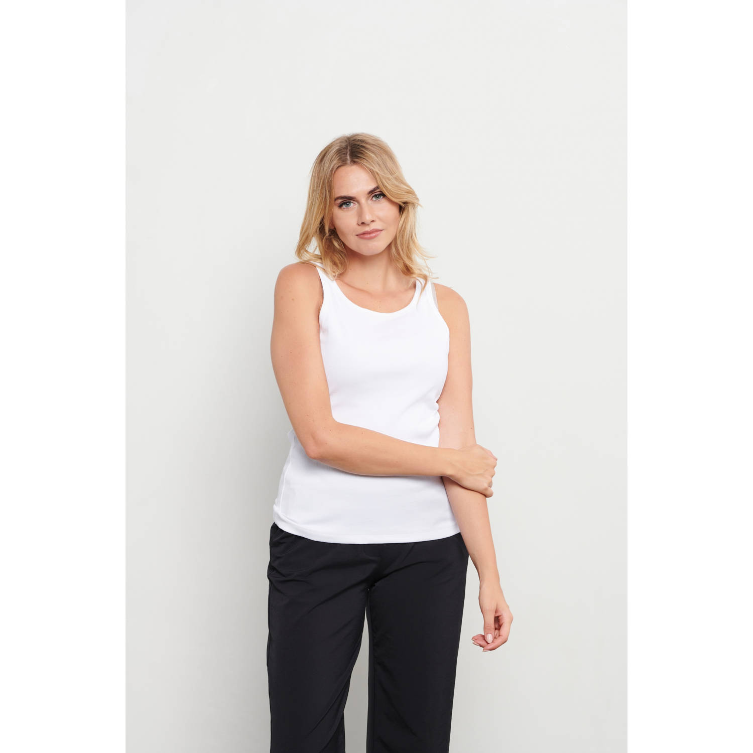 &Co Woman mouwloze top wit