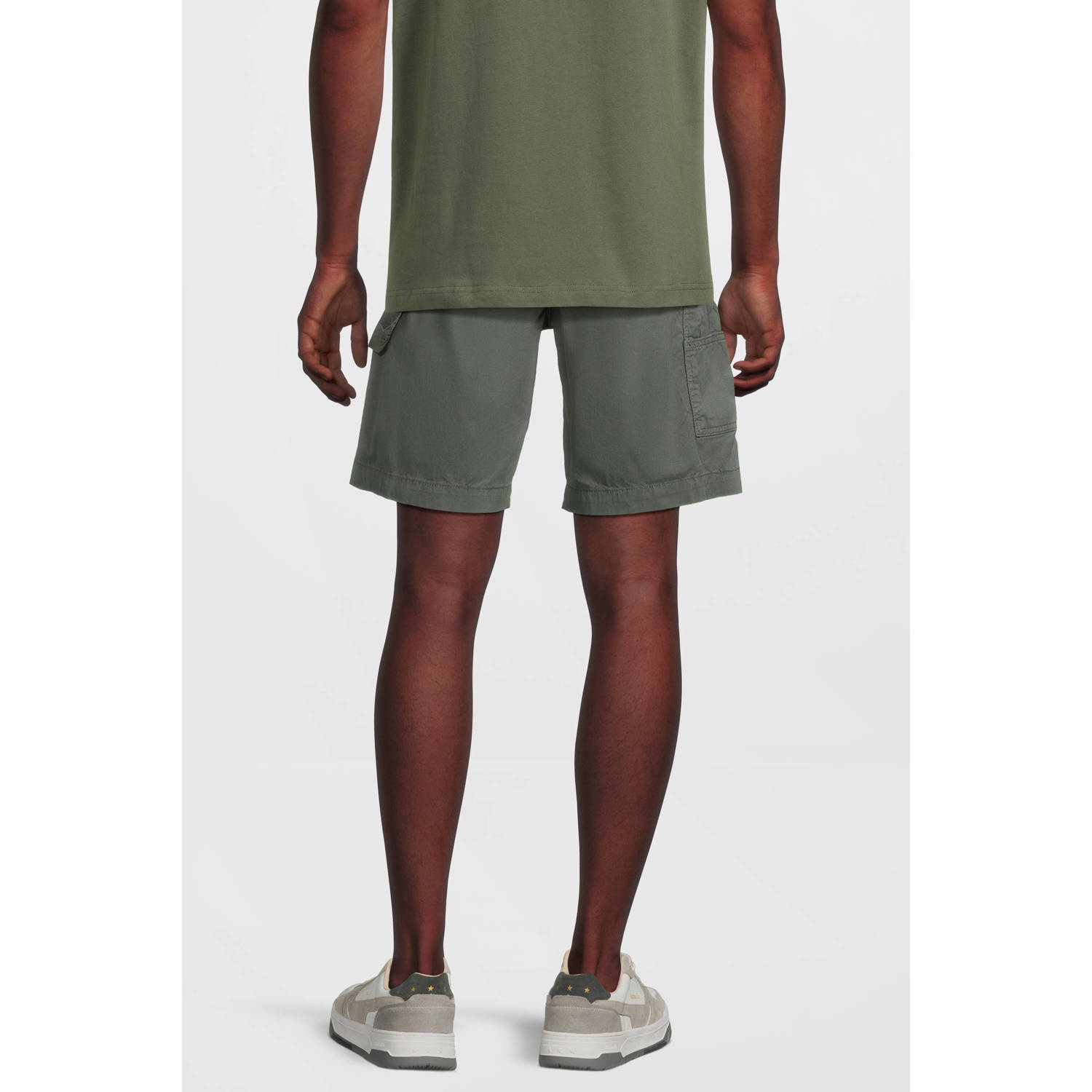 Cars regular cargo short donkergroen