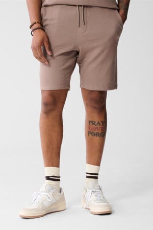regular casual short lichtbruin