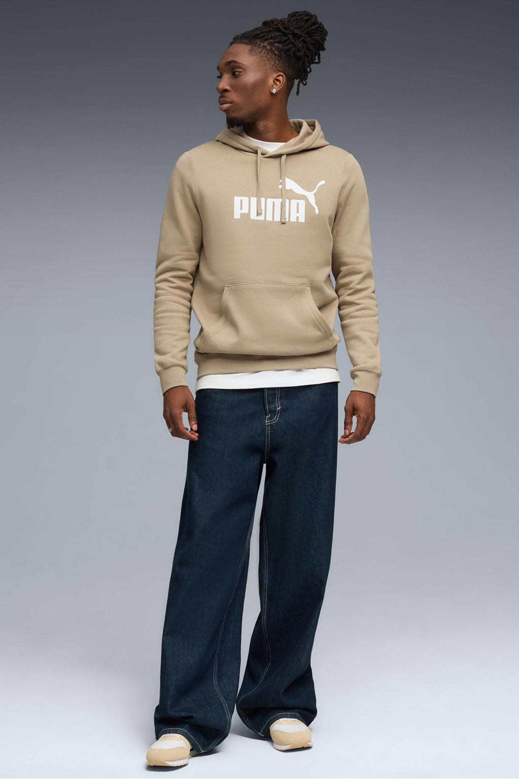 Lichtbruine heren Puma hoodie van sweat materiaal met logo dessin, lange mouwen en capuchon
